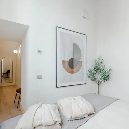 Casa Lazzaro Contemporary Ground Floor *