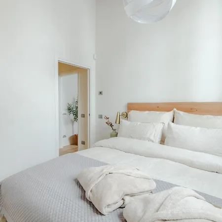 Casa Lazzaro Contemporary Ground Floor Lejlighed *